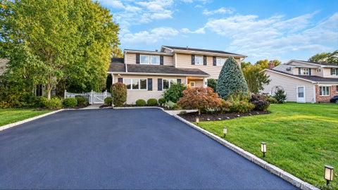 Photo of 26 Glen Lane, Kings Park, NY 11754 (MLS # 1060427)