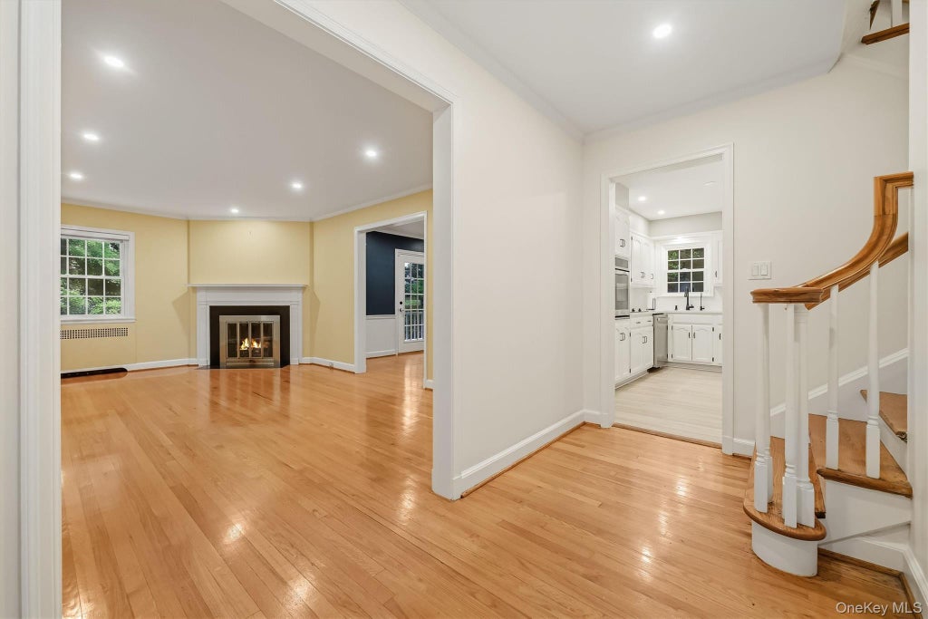 Photo of 24 Smallwood Place, White Plains, NY 10603 (MLS # 1045508)