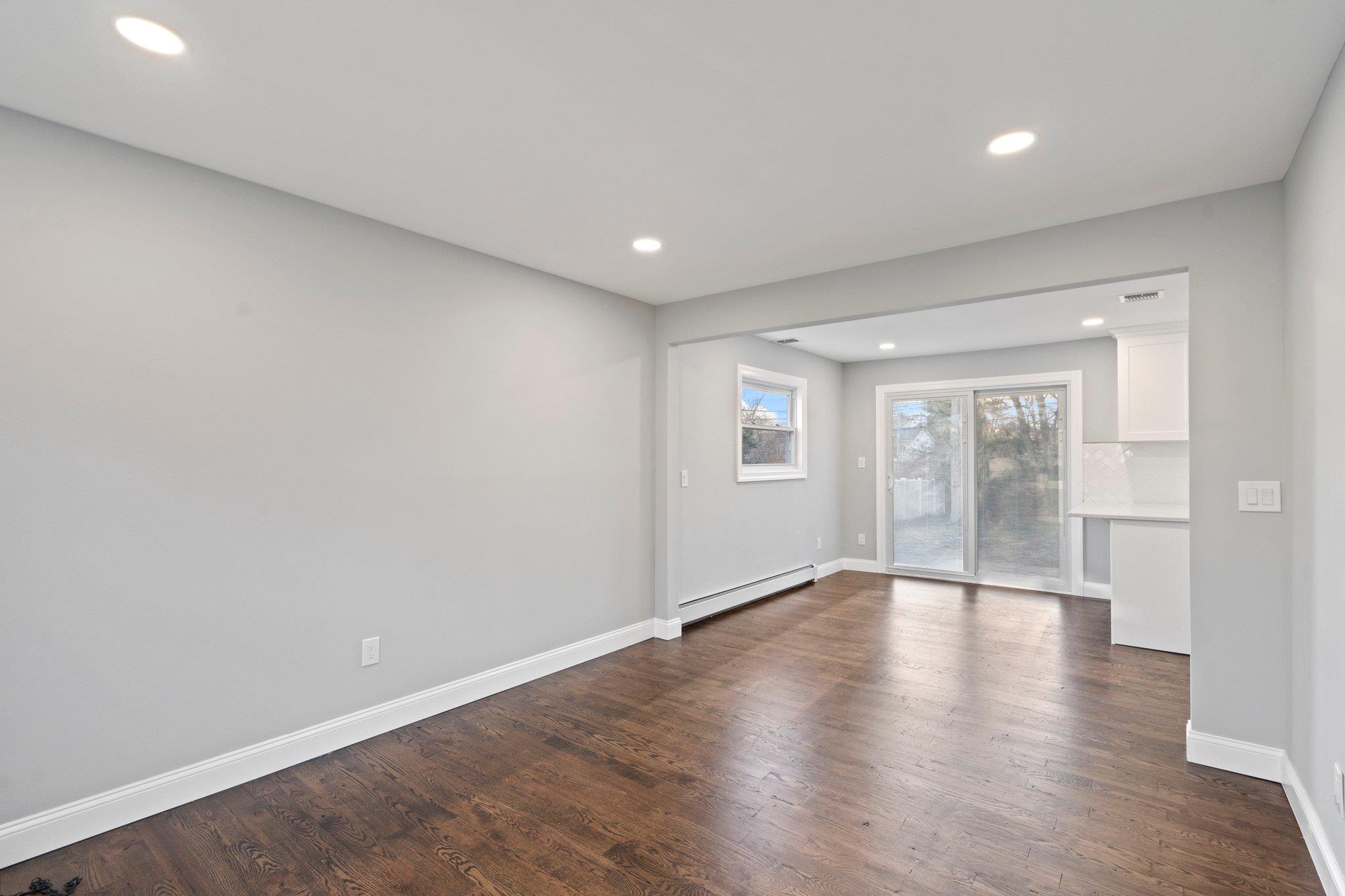 14 Sandpiper Lane, Coram, New York image 14