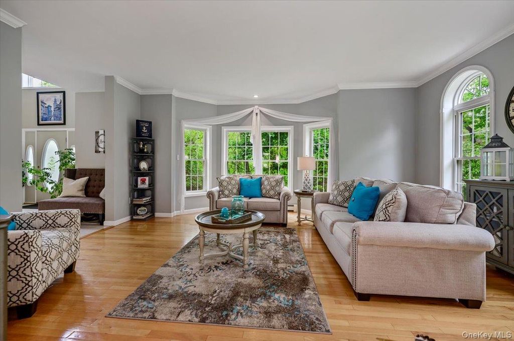 Photo of 24 Muscoot Road E, Mahopac, NY 10541 (MLS # 1000839)