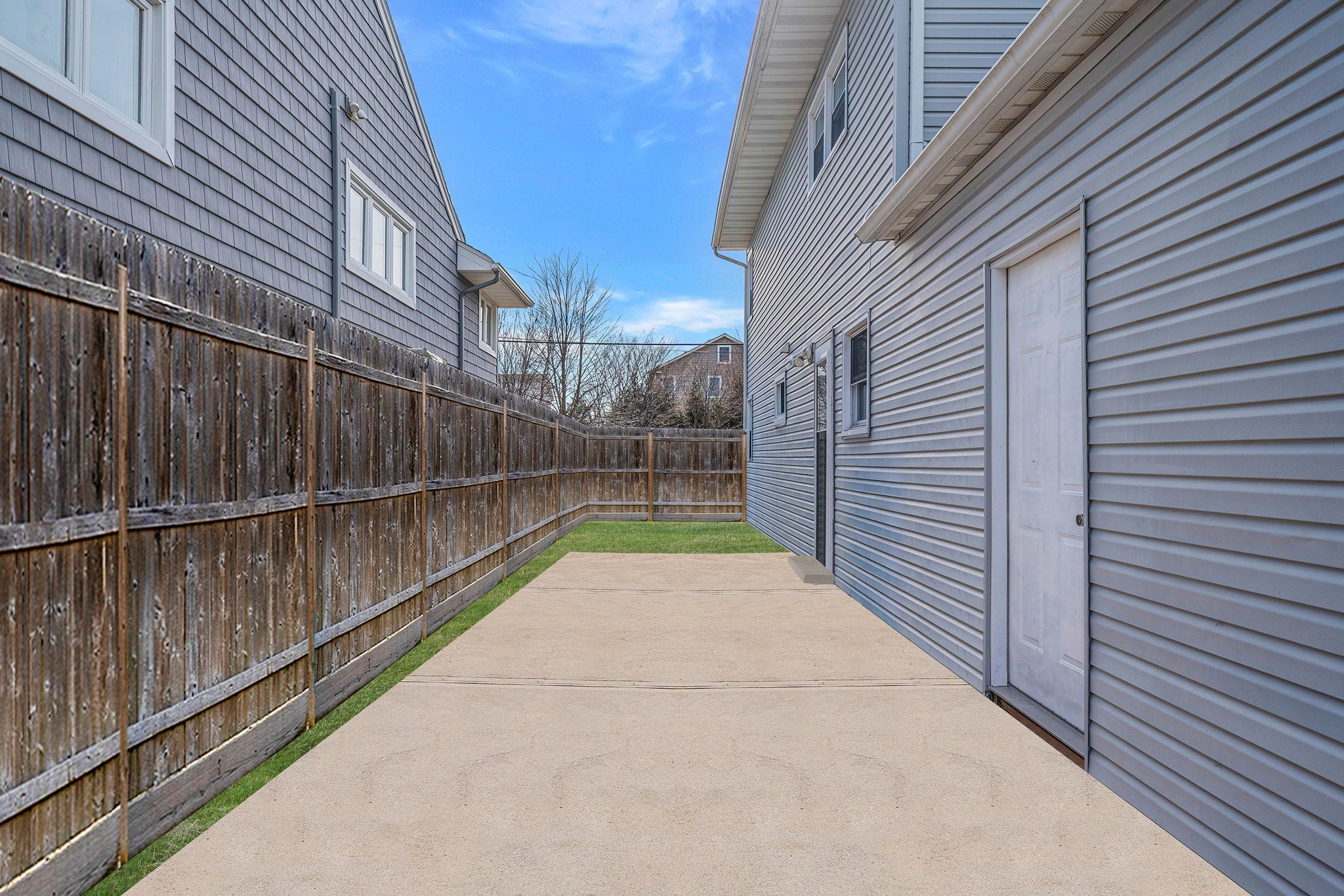2325 Narraganset Avenue, Seaford, New York image 28