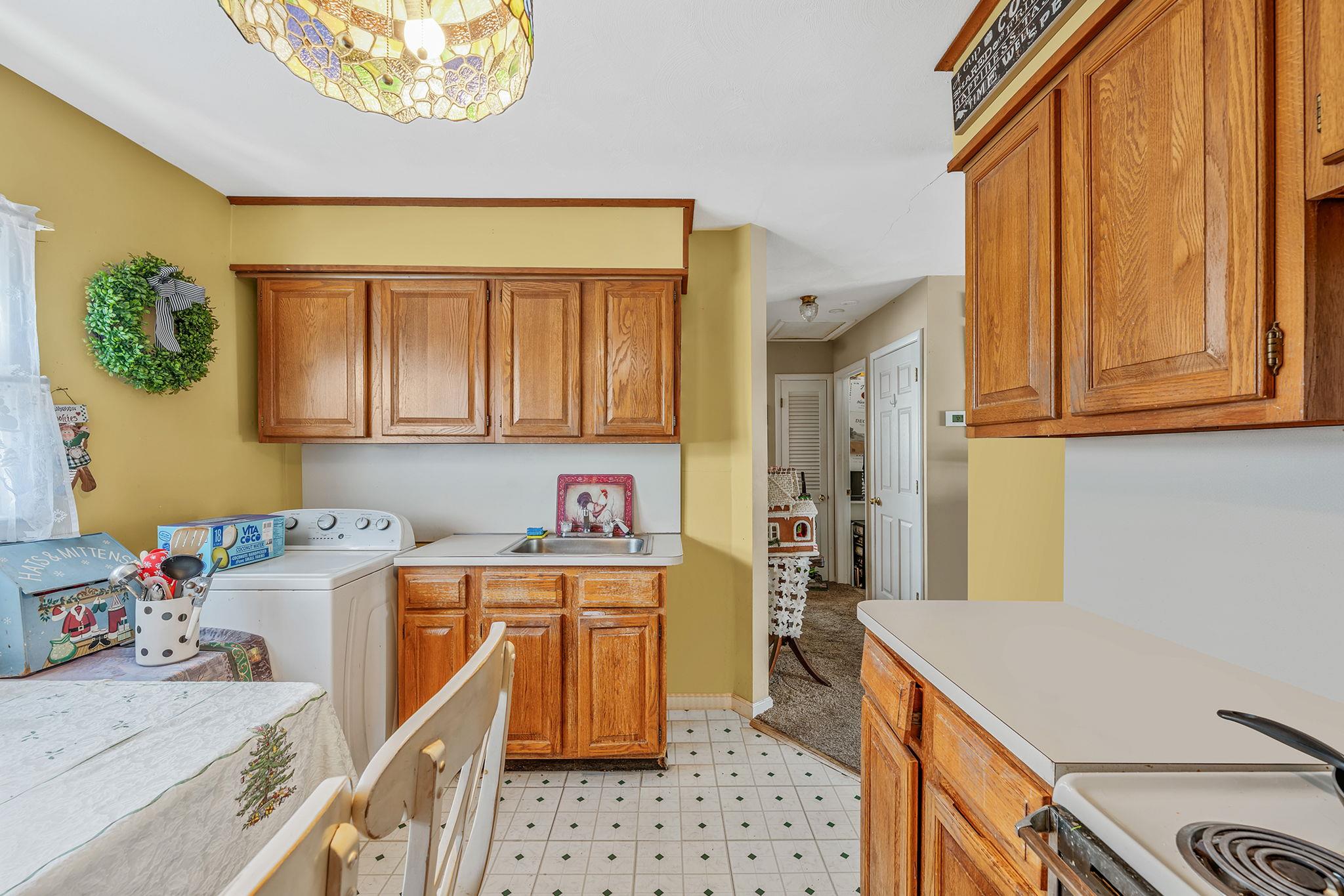 2325 Narraganset Avenue, Seaford, New York image 21