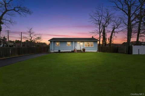 19 Windus Drive, Shirley, NY 11967 - MLS#: 951703