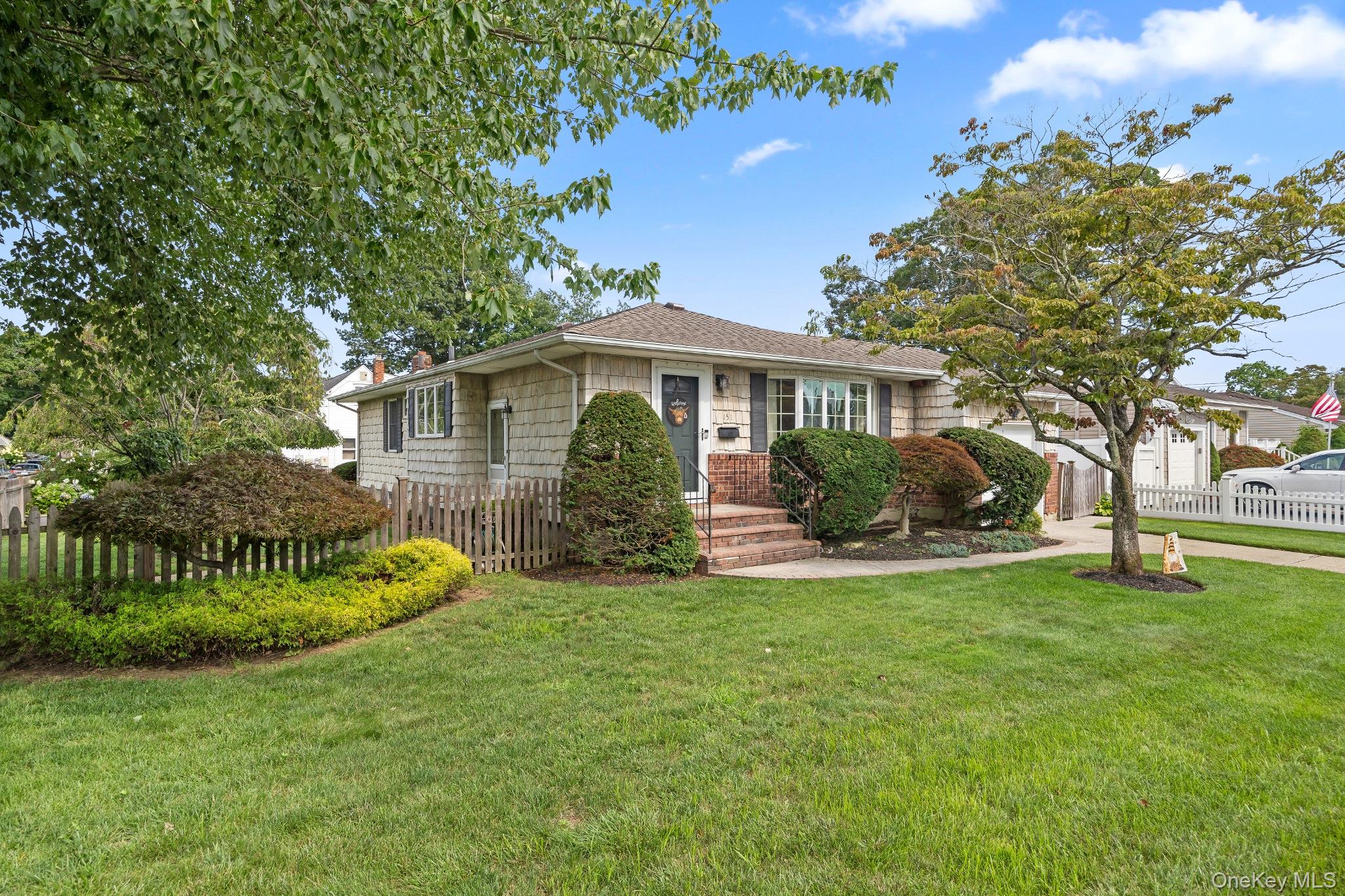 151 N East Boulevard