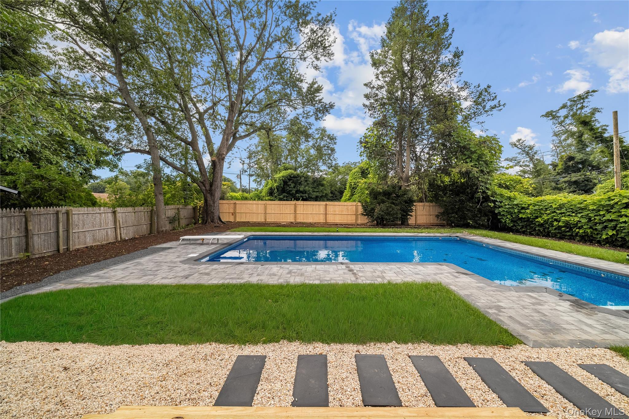 42 Rita Crescent