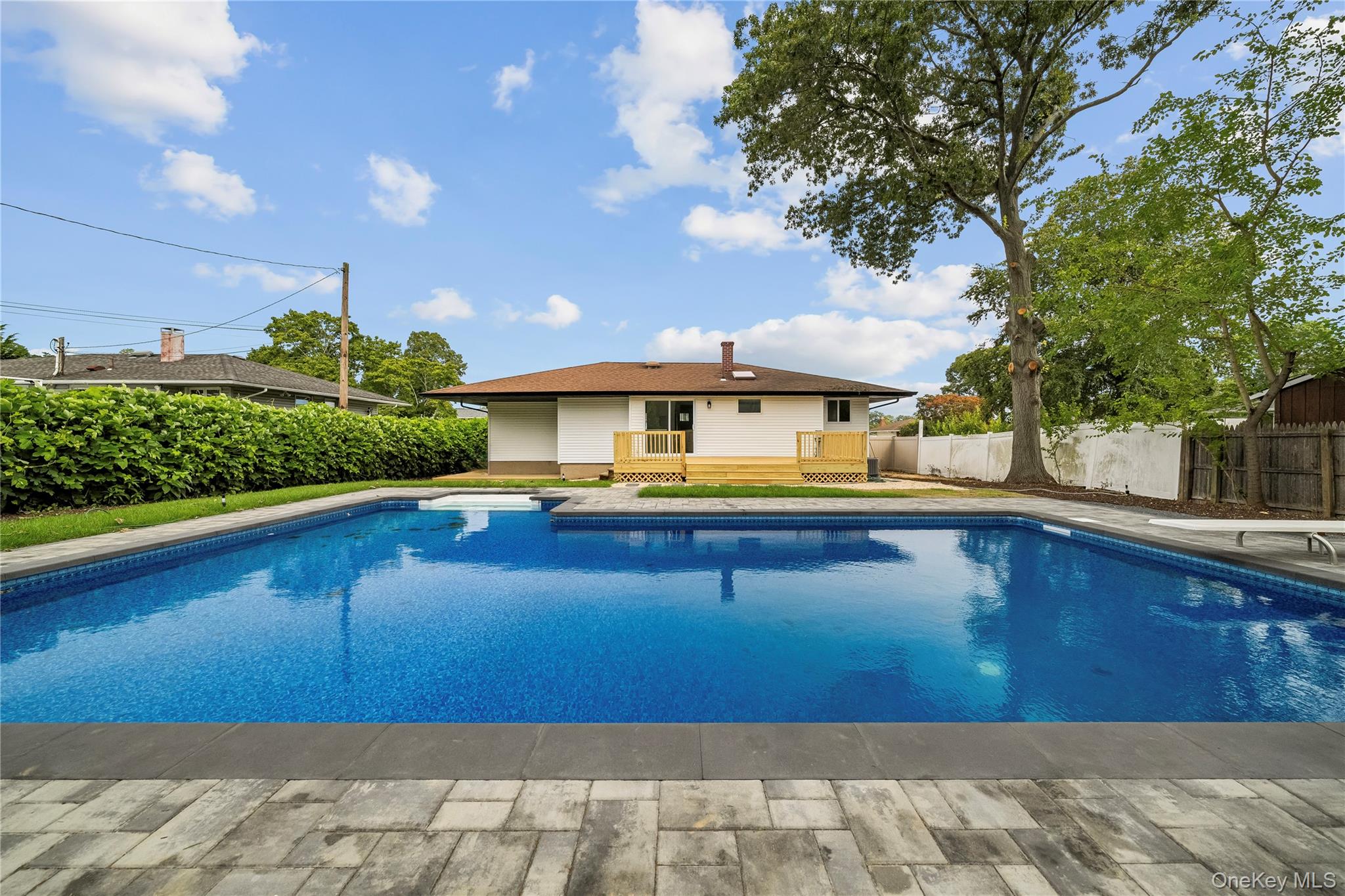 42 Rita Crescent