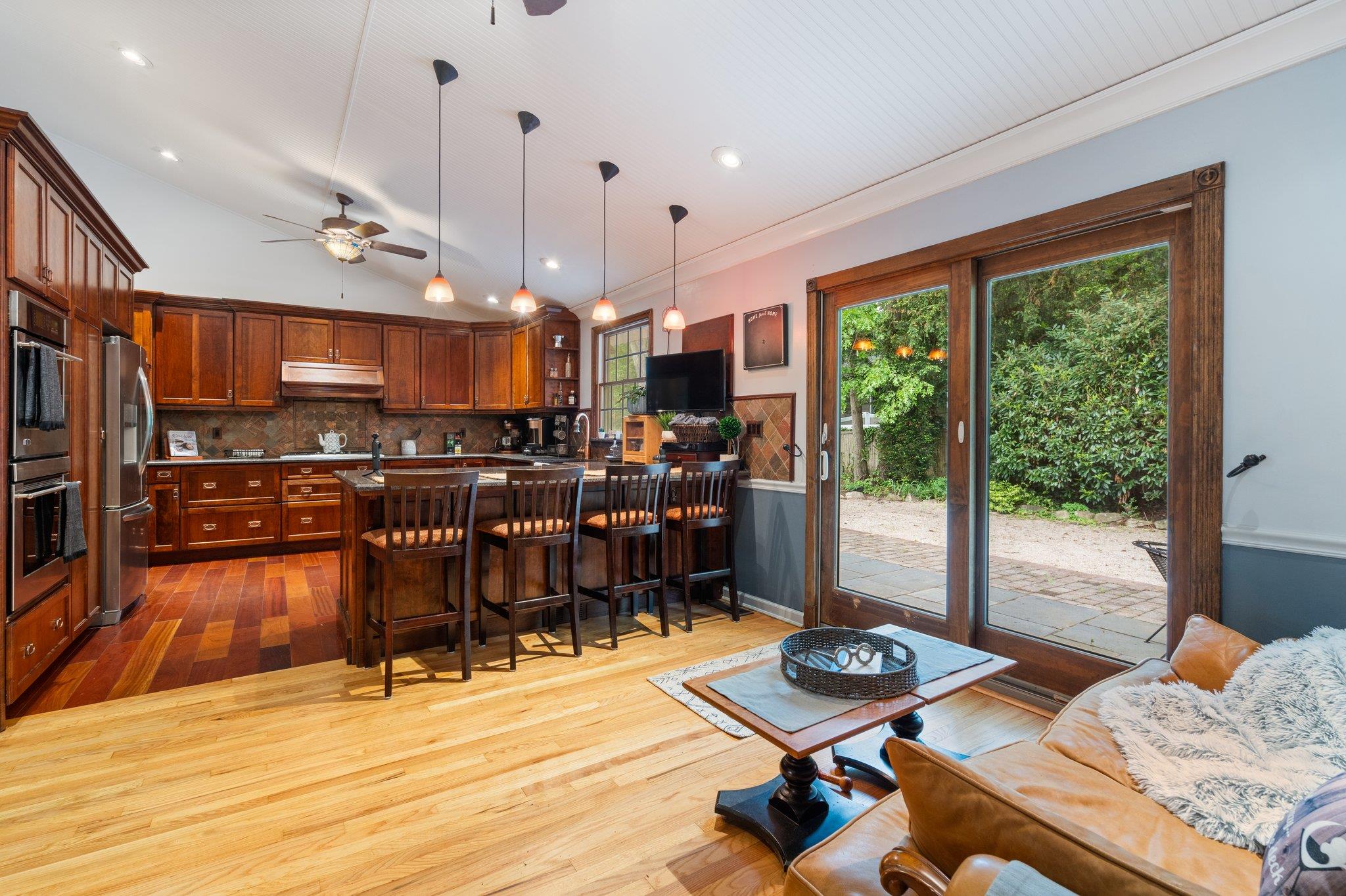 2 Canterbury Court, East Setauket, New York image 7