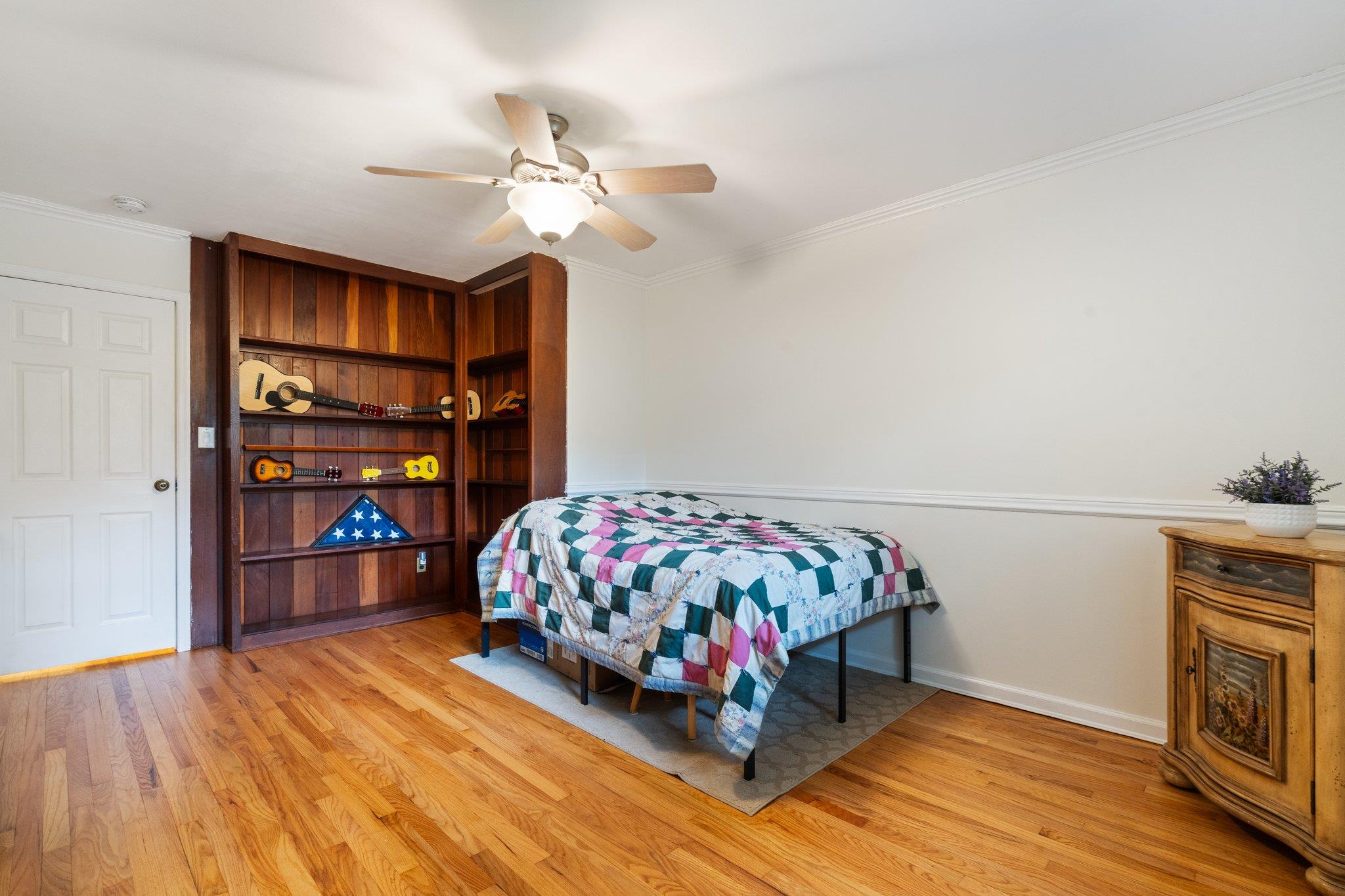 2 Canterbury Court, East Setauket, New York image 30