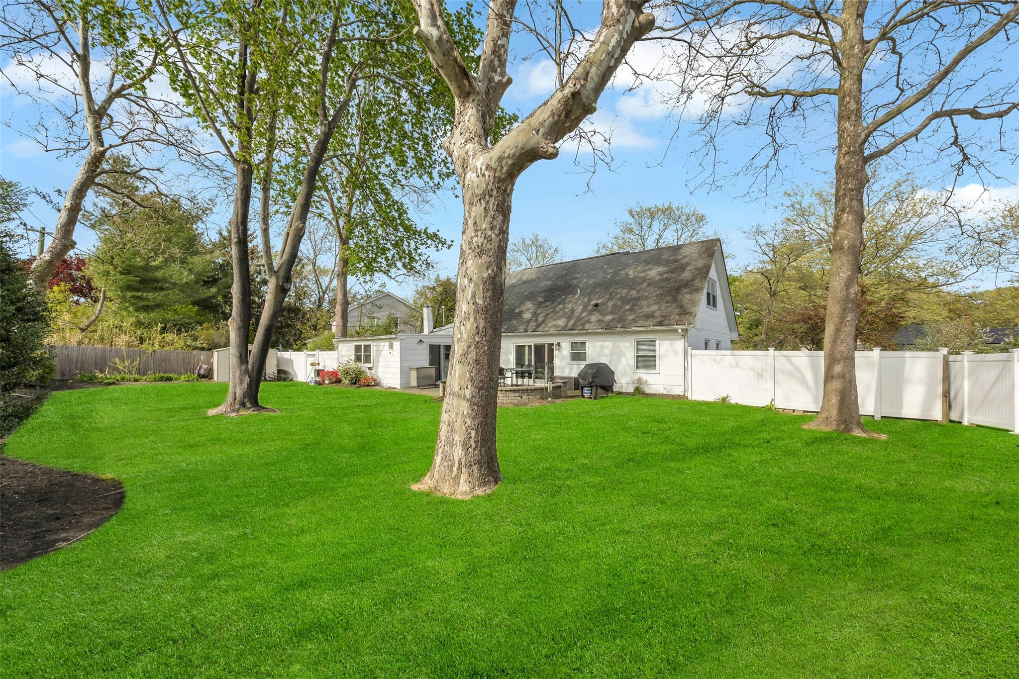 30 Twisting Drive, Lake Grove, New York image 35
