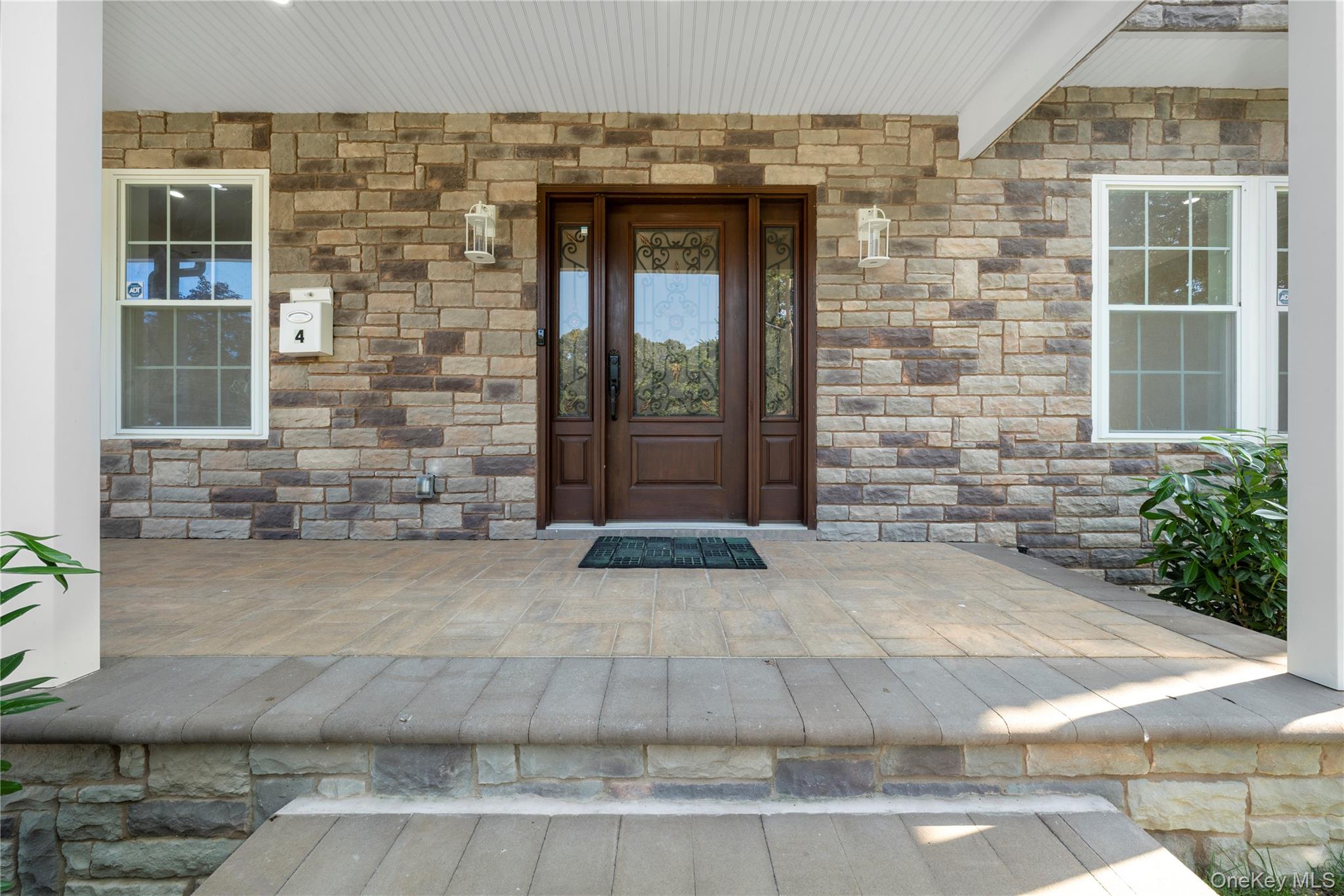 4 Coventry Court