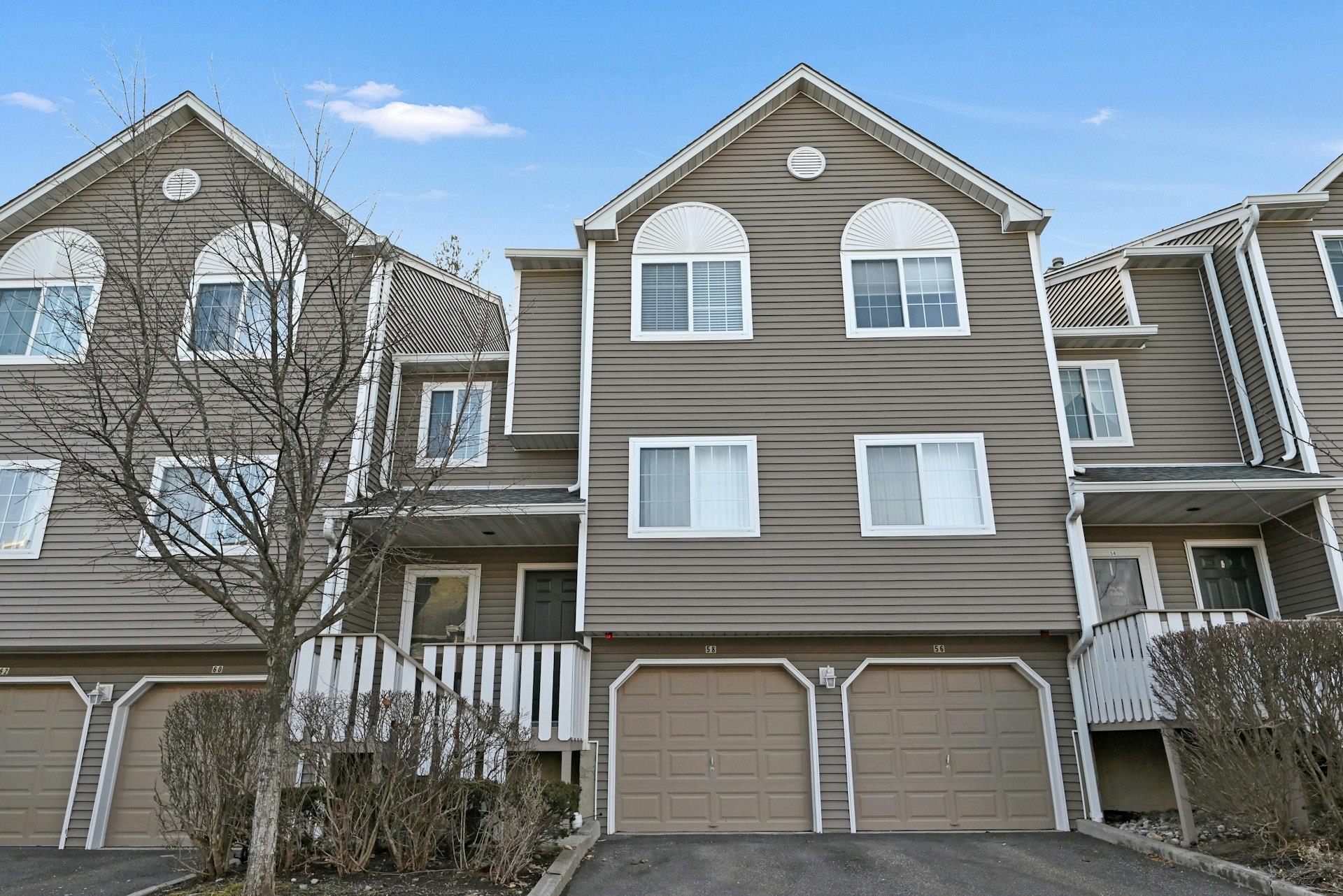 58 Eagle Ridge Way, Nanuet, New York image 1