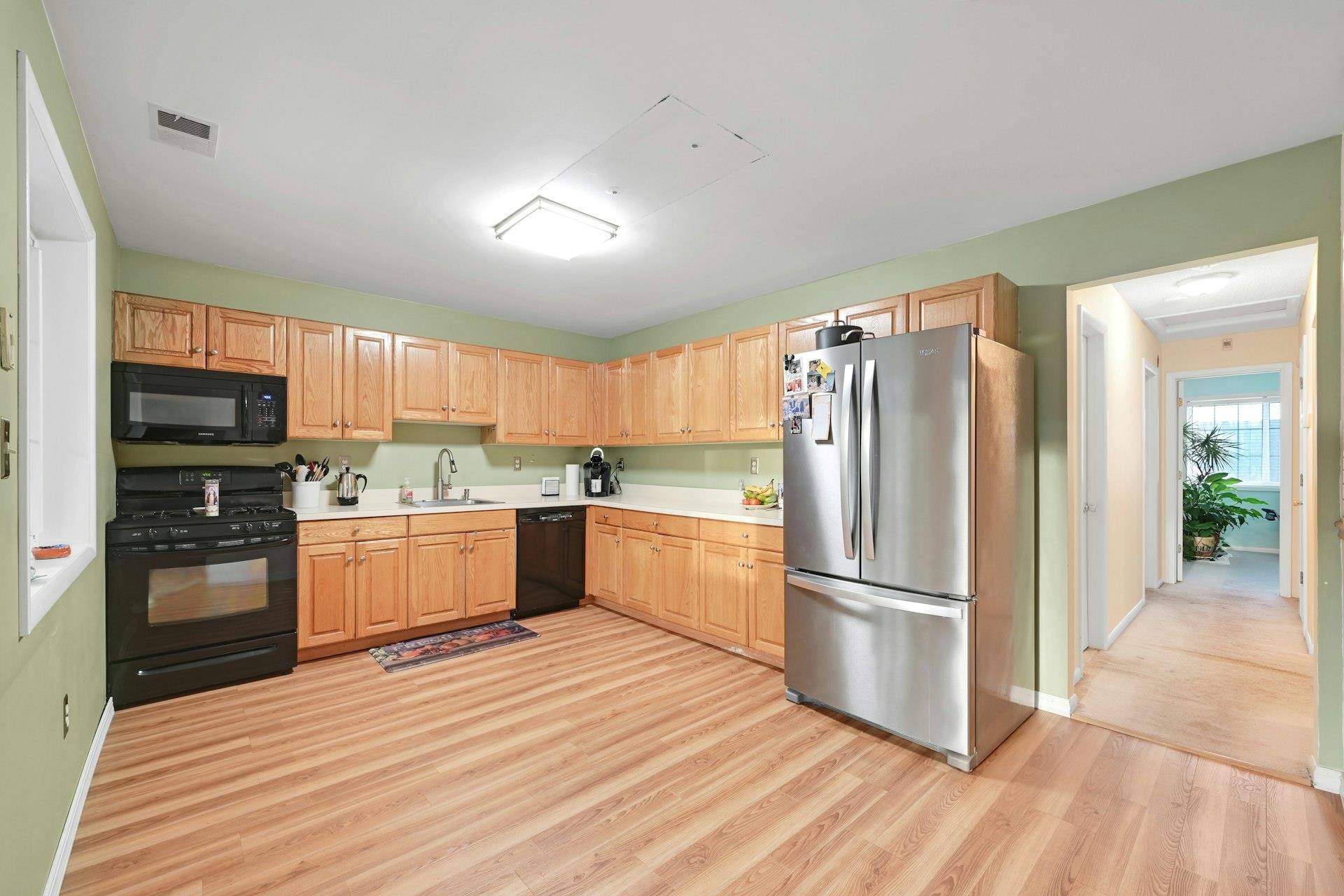 58 Eagle Ridge Way, Nanuet, New York image 9