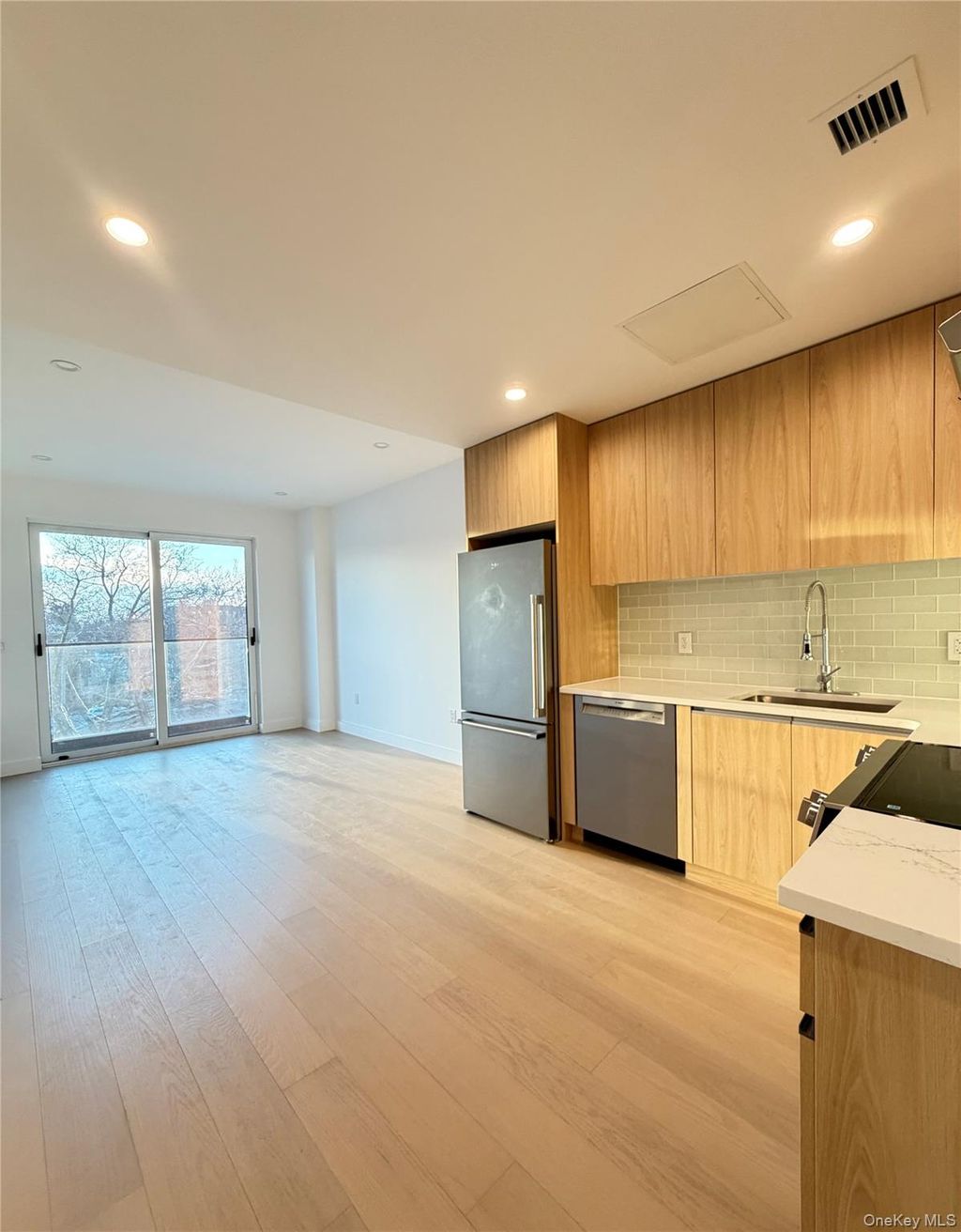 Photo of 150-02 Northern Boulevard #3E, Flushing, NY 11354 (MLS # 942980)