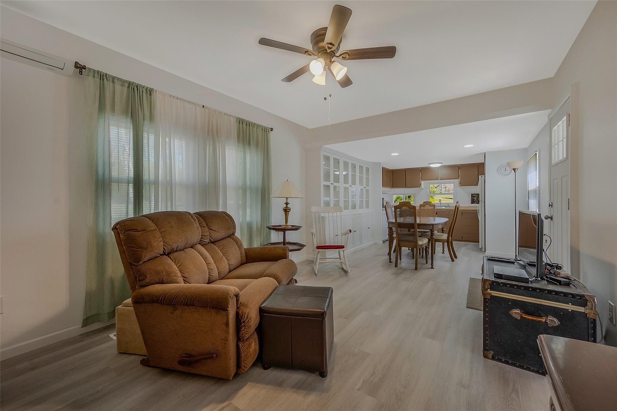 658 Sound Avenue #C15, Calverton, Florida image 6