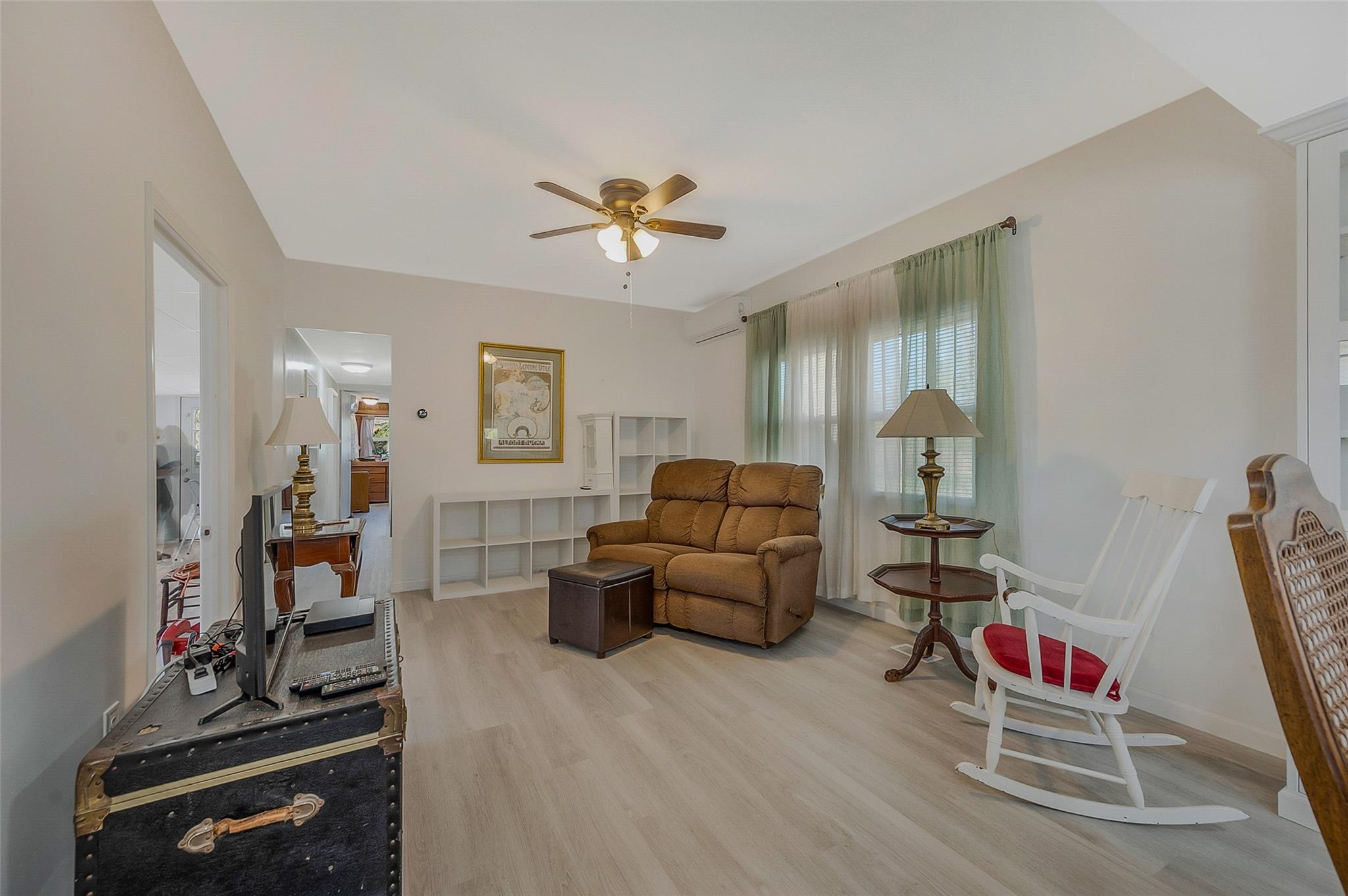658 Sound Avenue #C15, Calverton, Florida image 8