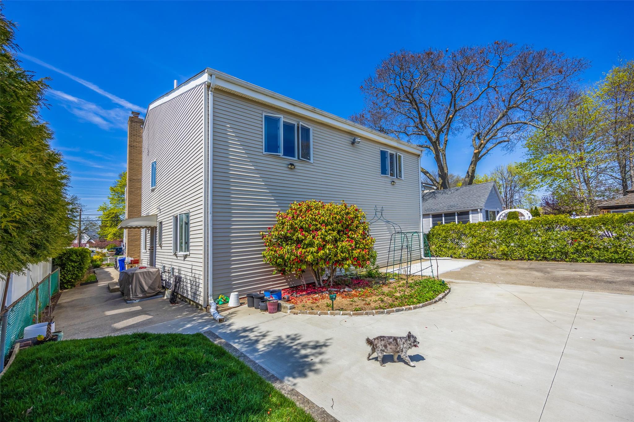 1660 Birch Drive, Merrick, New York image 5