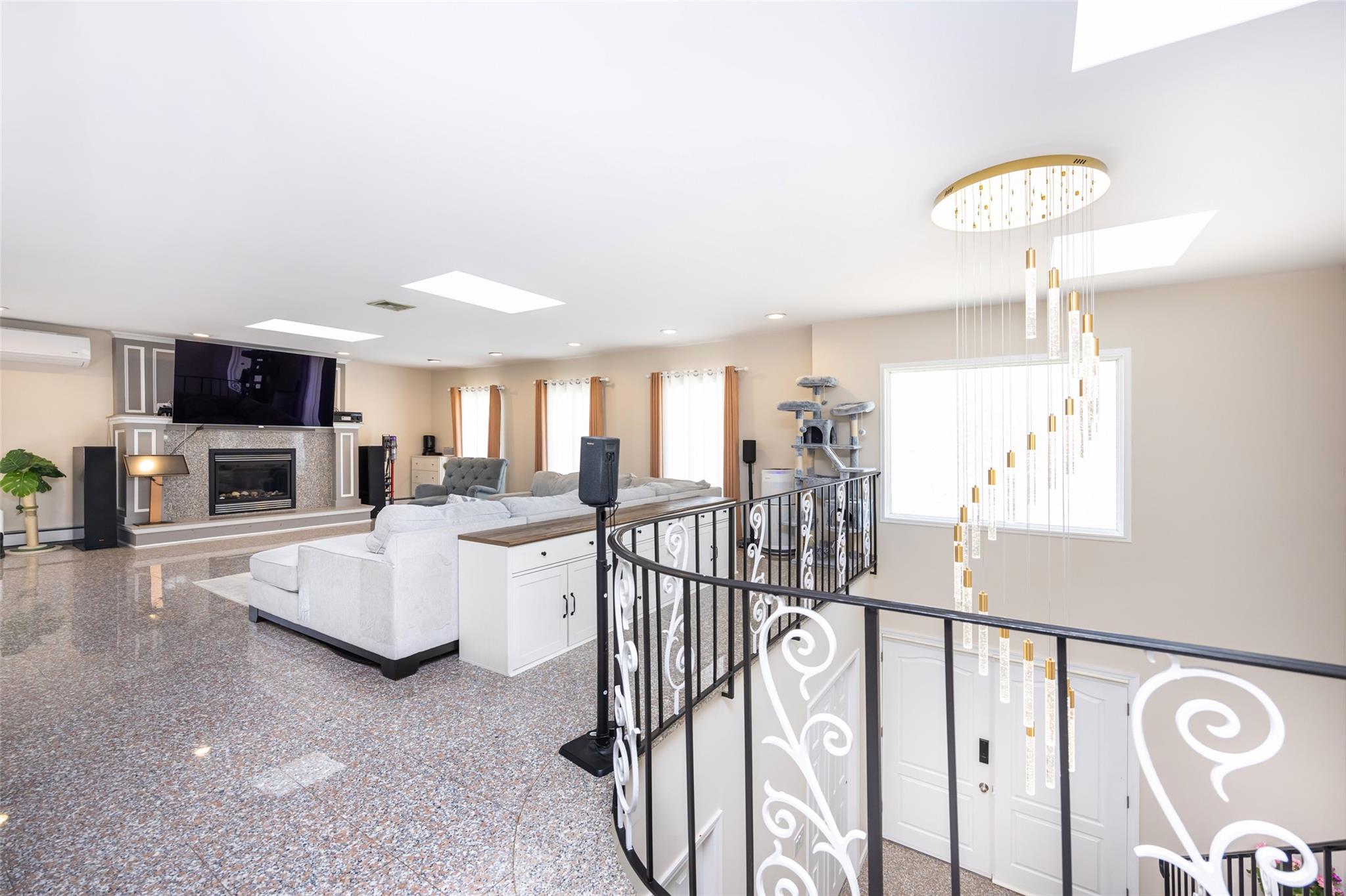1660 Birch Drive, Merrick, New York image 28