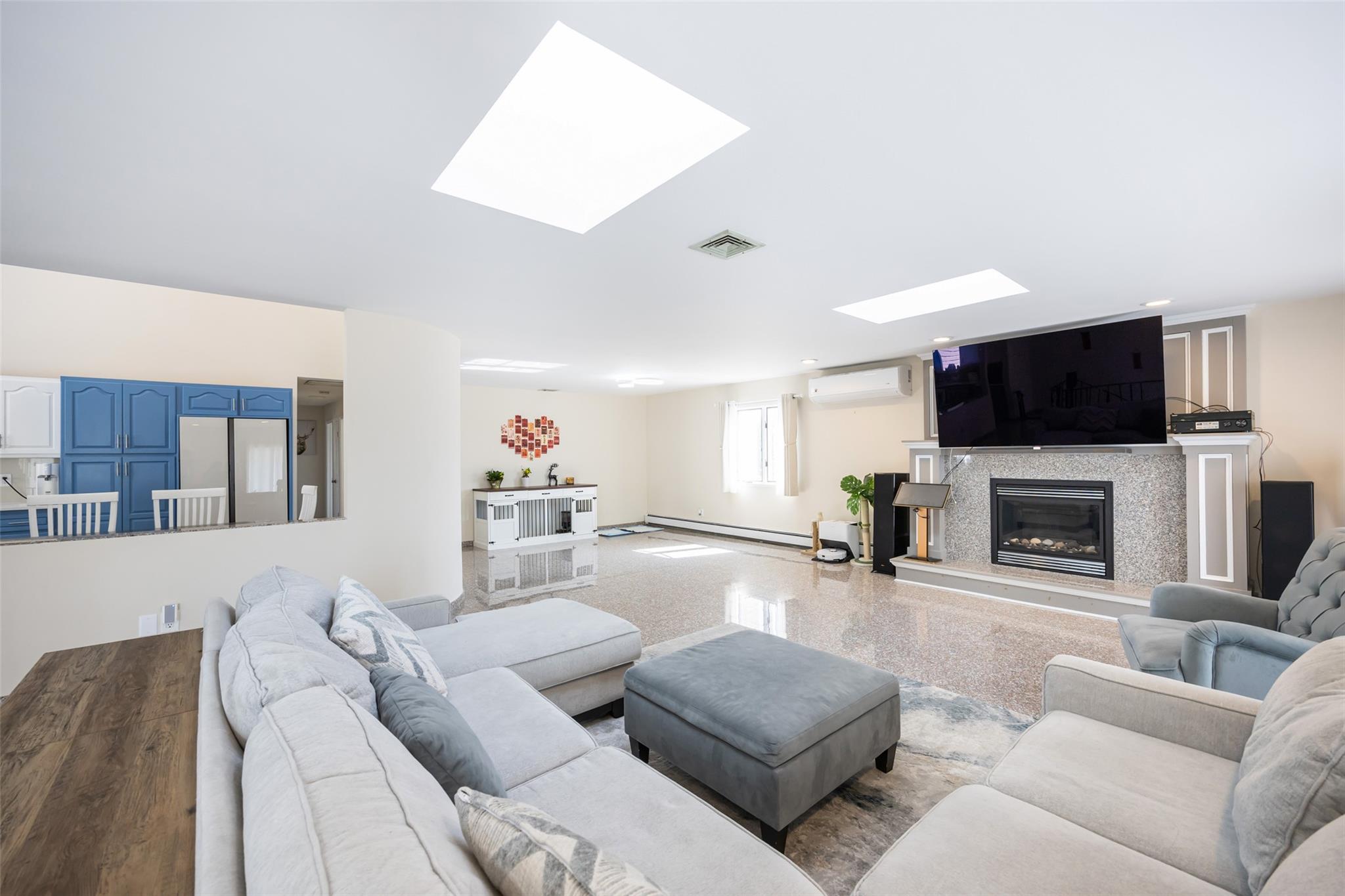 1660 Birch Drive, Merrick, New York image 34