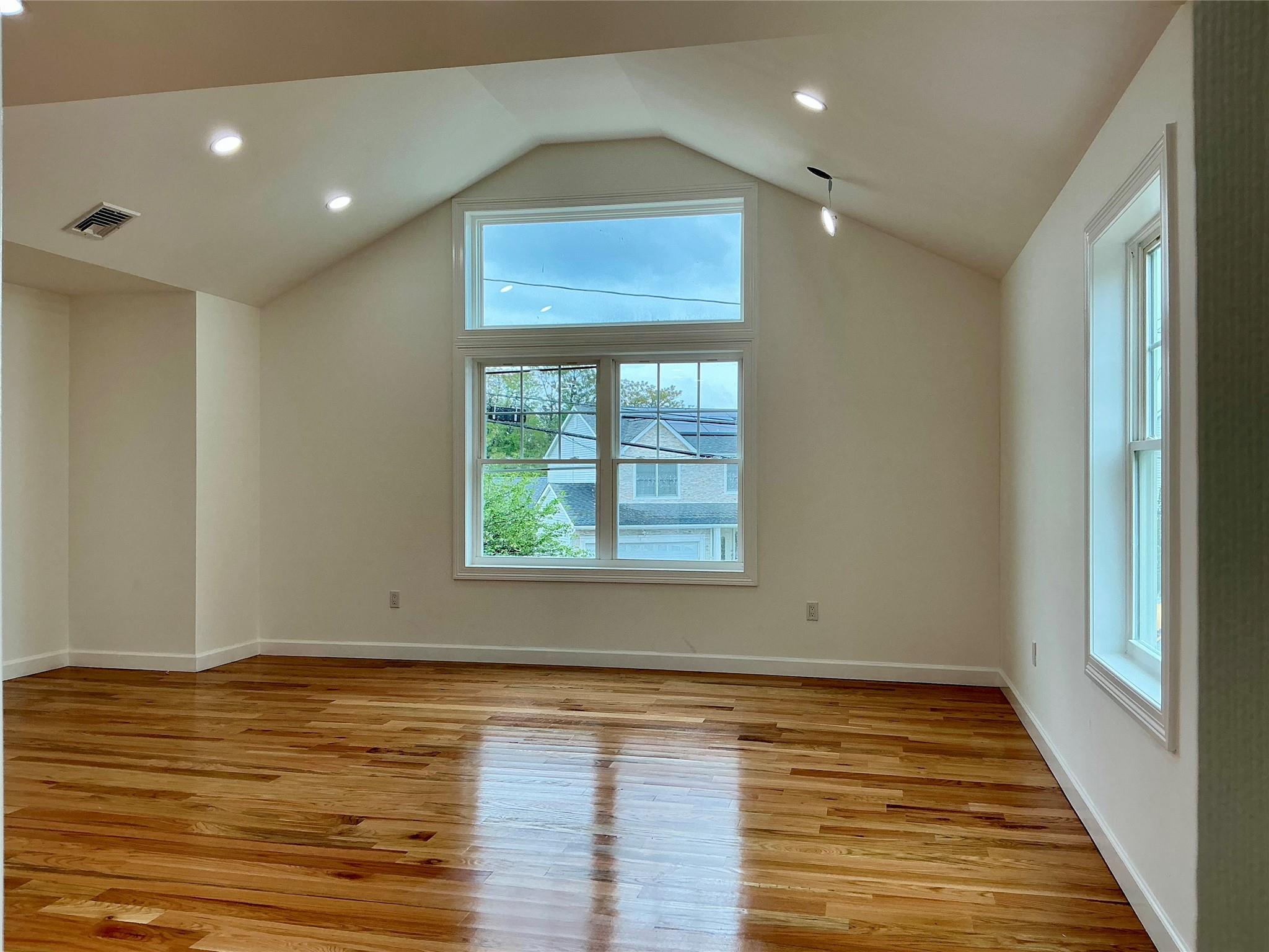 139 Miller Avenue, Amityville, New York image 18