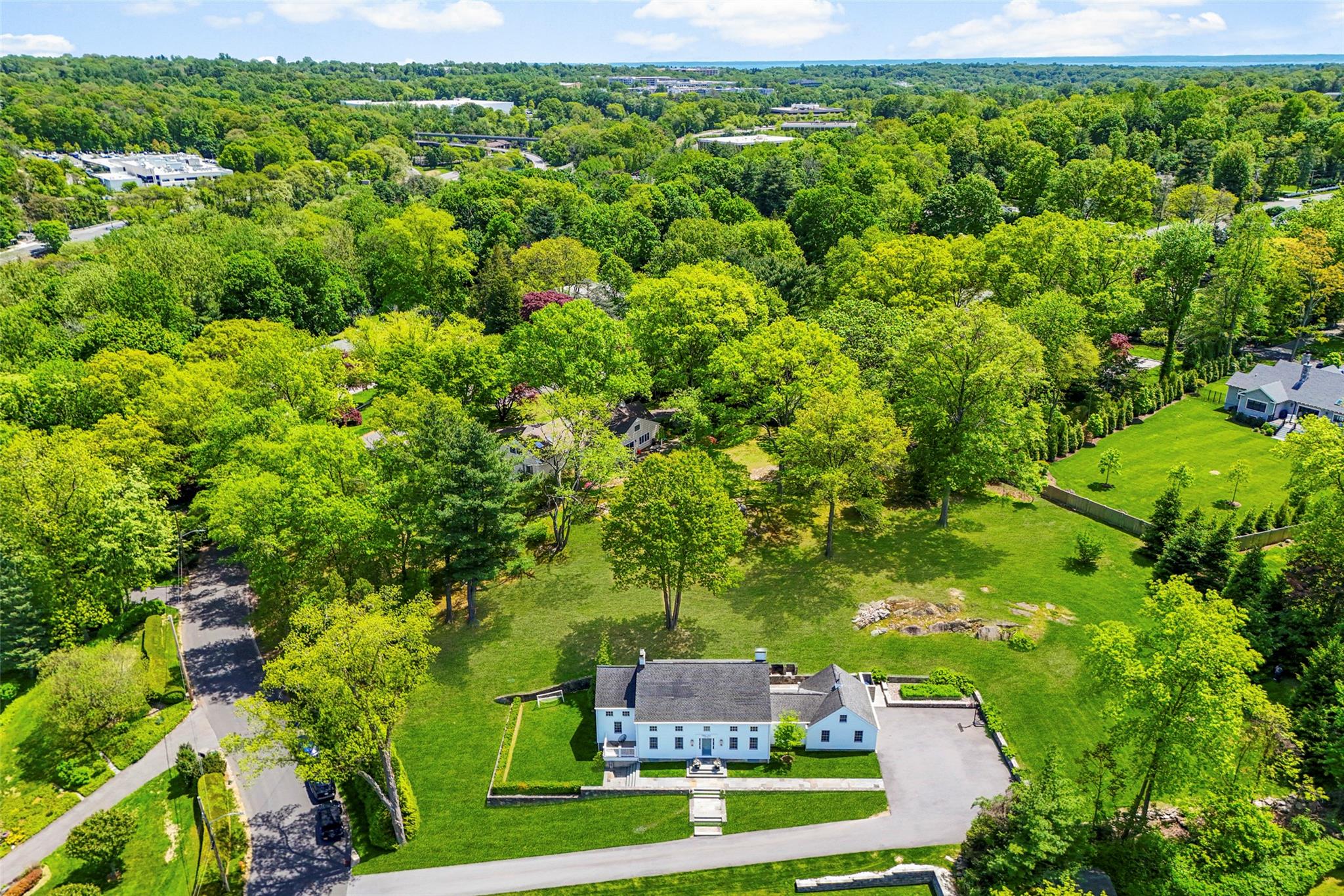 28 Colonial Road, White Plains, New York image 38