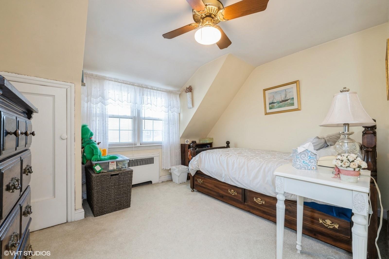 3918 Park Avenue, Seaford, New York image 17