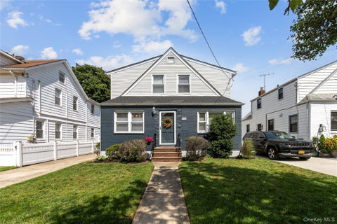 Mobile Home For Sale - 529 7th Avenue<br/> New Hyde Park, NY 11040