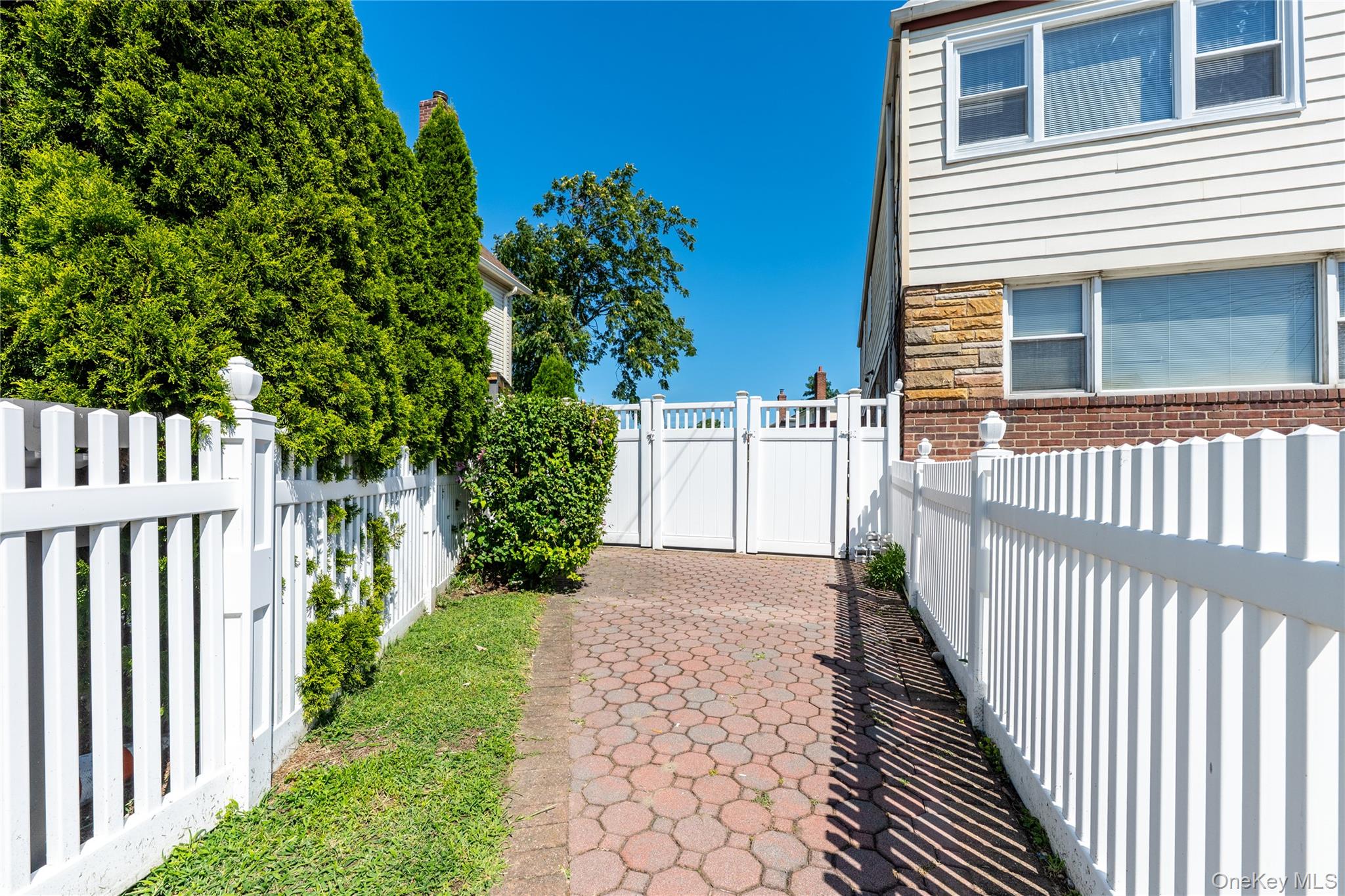 150-29 16th Road