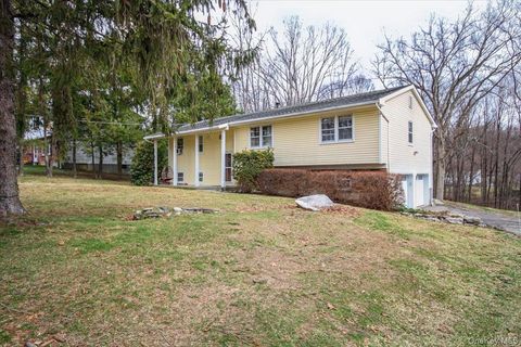 322 Lakeview Street Mahopac NY 10541