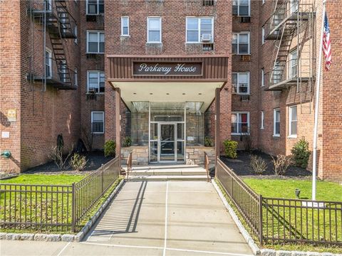 61 Bronx River Road Unit 6G, Yonkers, NY 10704 - #: 842593