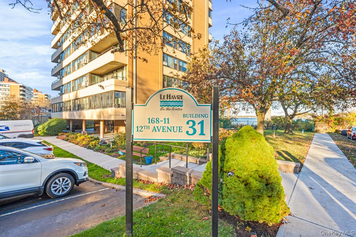 168-11 12th Avenue 3D