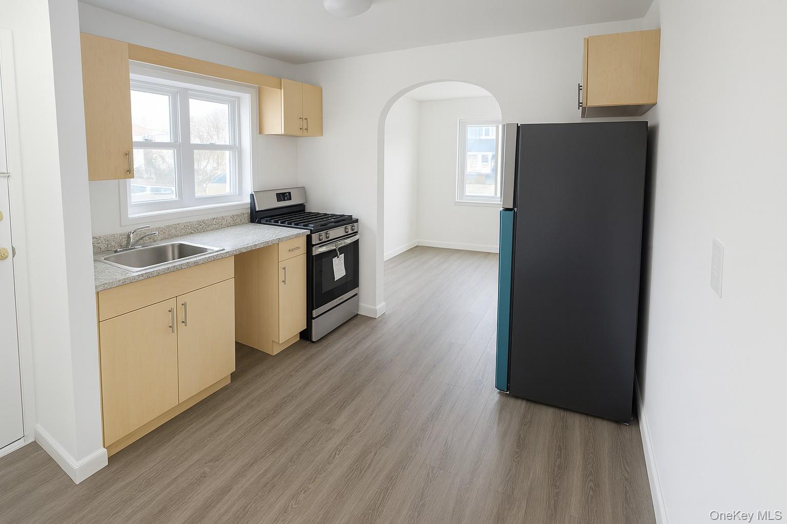 Long Beach, New York 11561, United States, 4 Bedrooms Bedrooms, ,2 BathroomsBathrooms,Residential,Active,252287