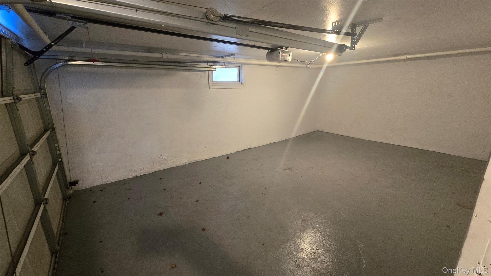 Long Beach, New York 11561, United States, 4 Bedrooms Bedrooms, ,2 BathroomsBathrooms,Residential,Active,252287