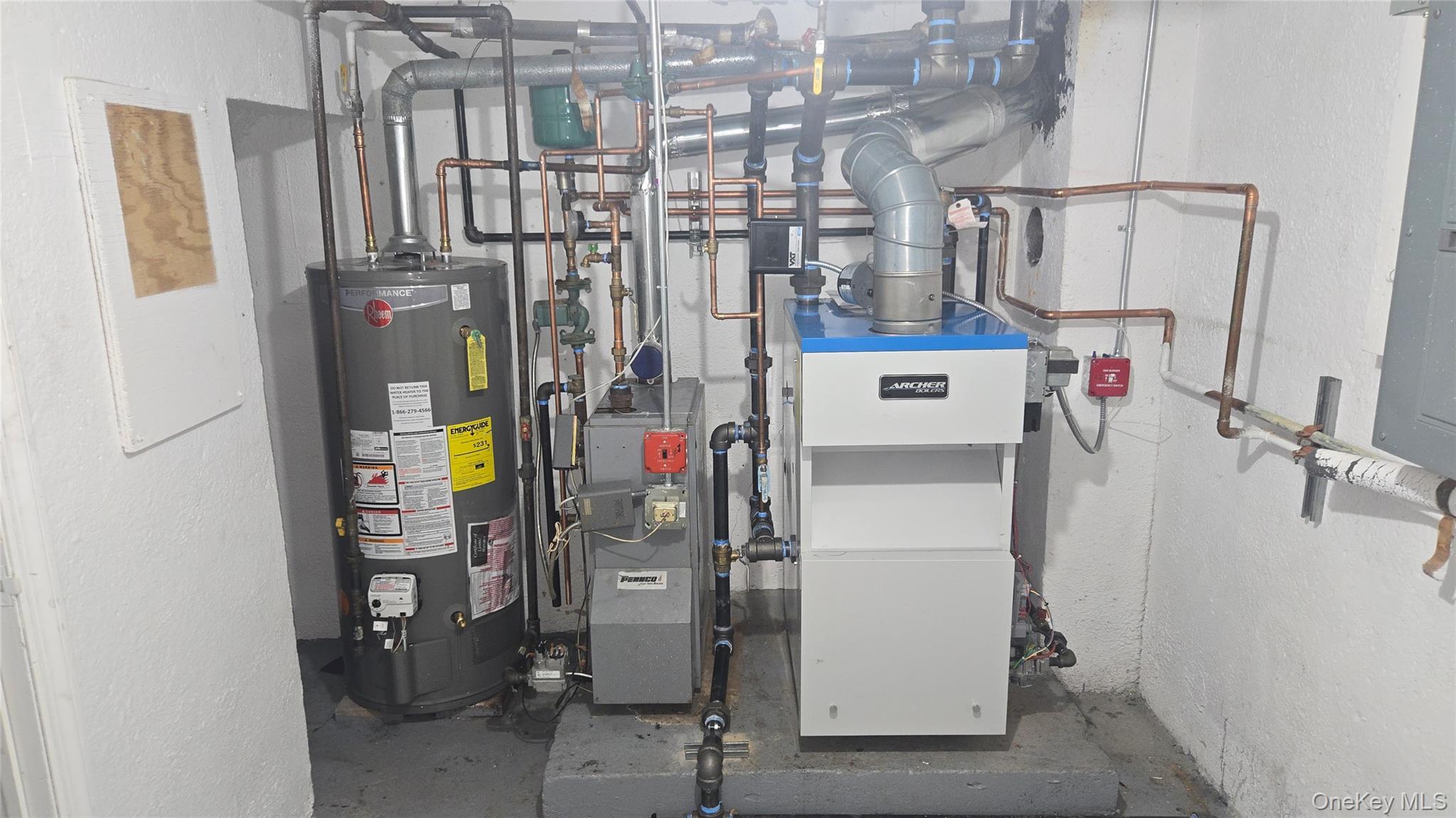 Long Beach, New York 11561, United States, 4 Bedrooms Bedrooms, ,2 BathroomsBathrooms,Residential,Active,252287