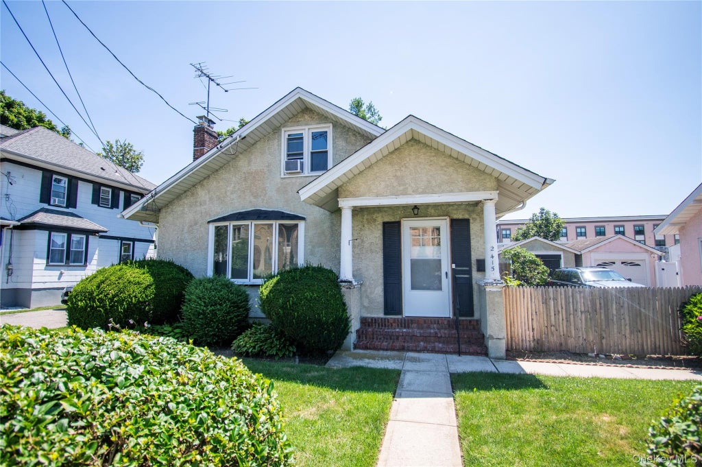 Photo of 2415 Gale Avenue, Baldwin, NY 11510 (MLS # 1026423)
