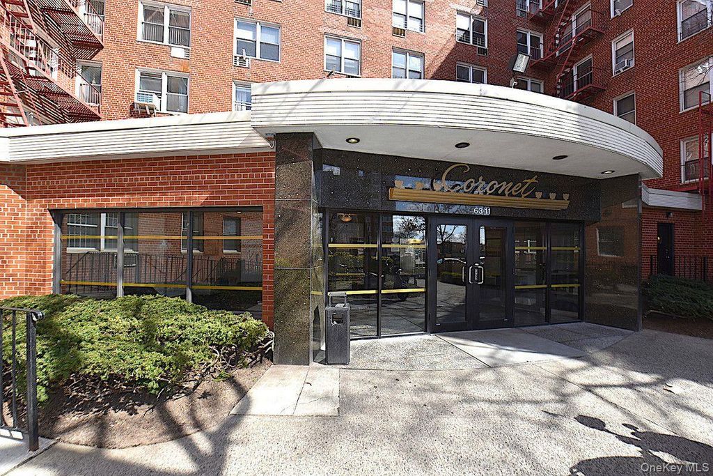 Photo of 63-11 Queens Boulevard #D21, Woodside, NY 11347 (MLS # 944438)