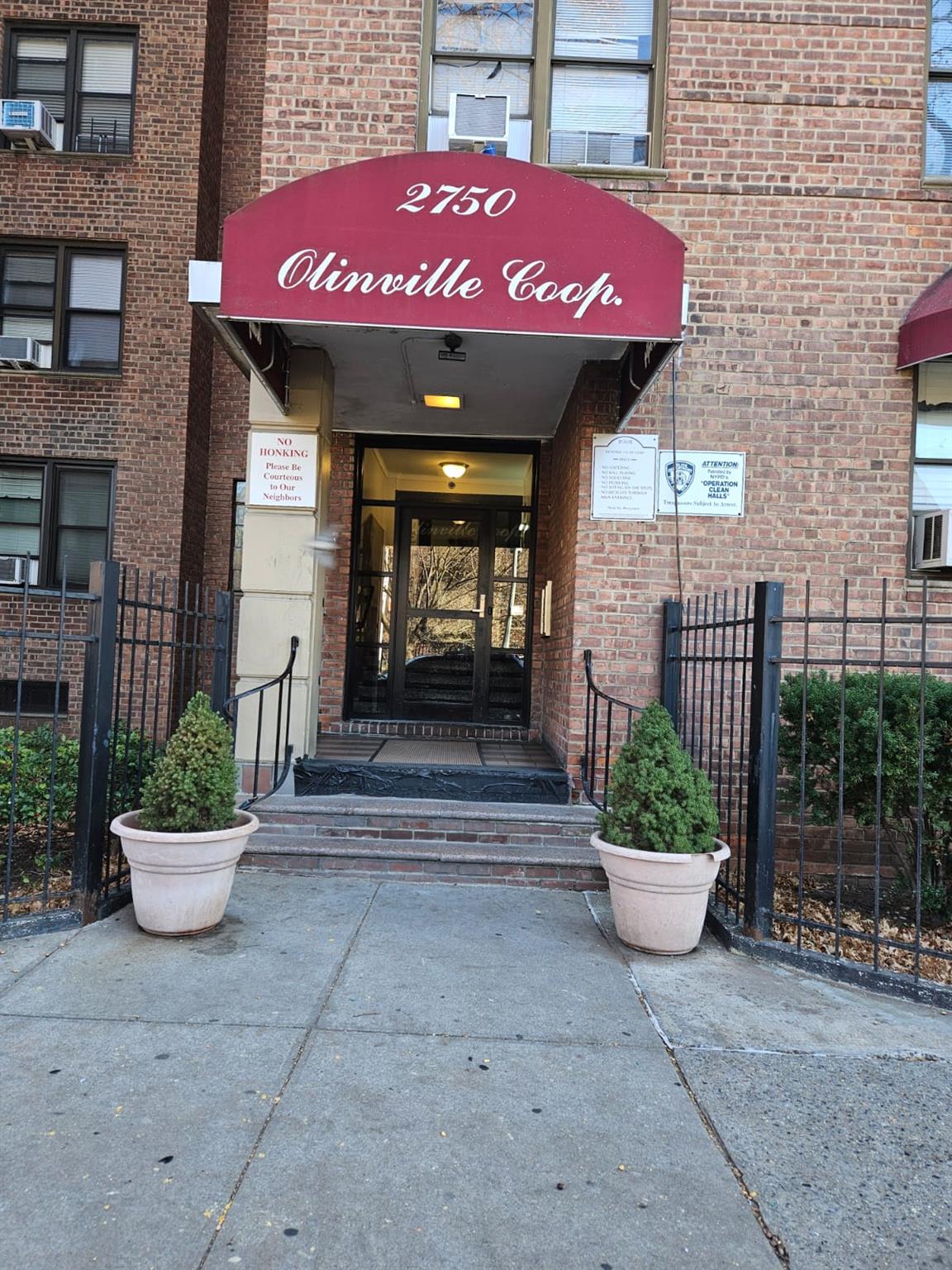 Property for Sale at Olinville Avenue 4H, Bronx, New York - Bedrooms: 3 
Bathrooms: 1  - $310,000