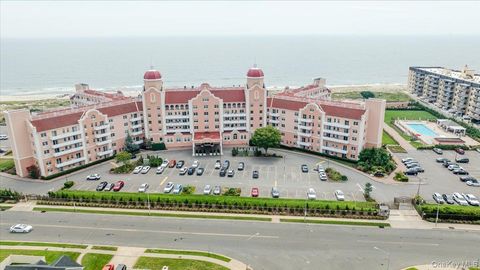 Photo of 2 Richmond Road #3U, Lido Beach, NY 11561 (MLS # 930722)