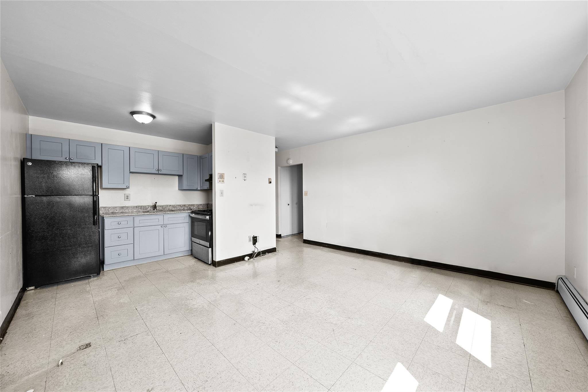 280 Lowndes Avenue 208