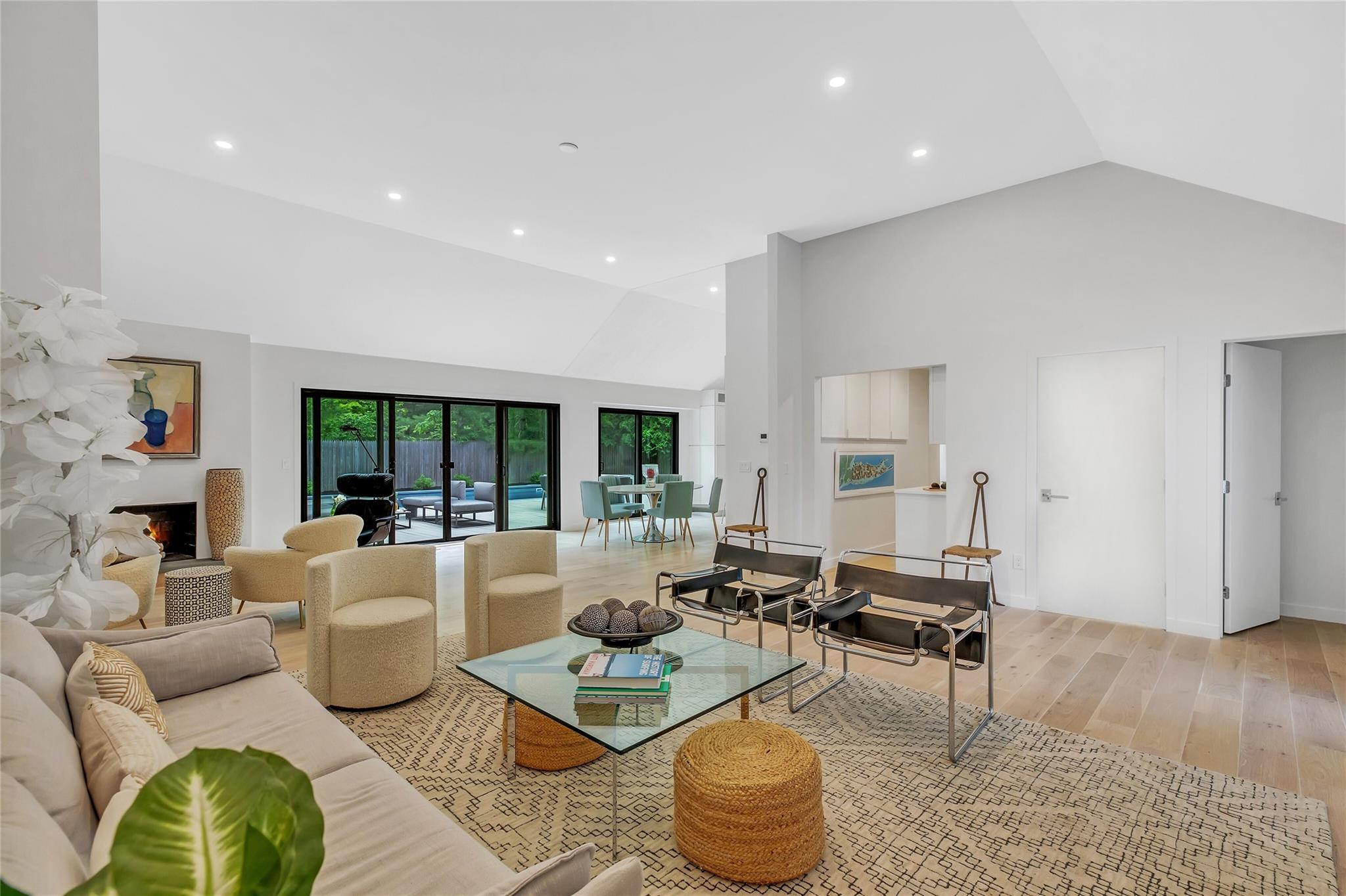 10 Hampton Street, Westhampton Beach, New York image 4