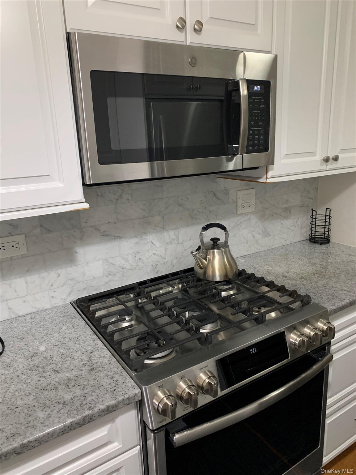 269-10 17K Grand Central Parkway 17K