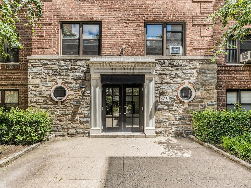 485 E Lincoln Avenue #409, Mount Vernon, New York image 1