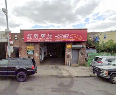 70-12 51st Ave Woodside NY 11377