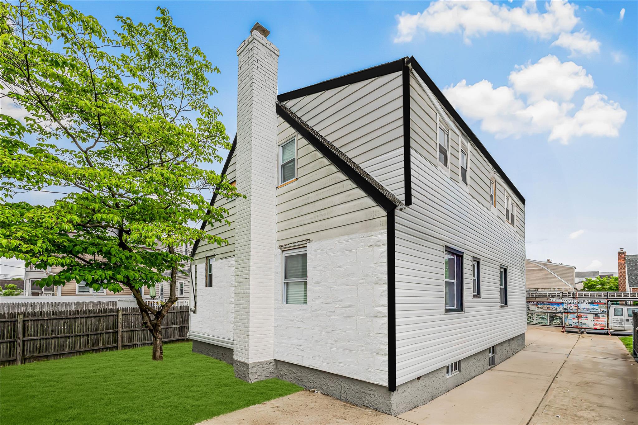 175 Dorchester Road, Garden City, New York image 34