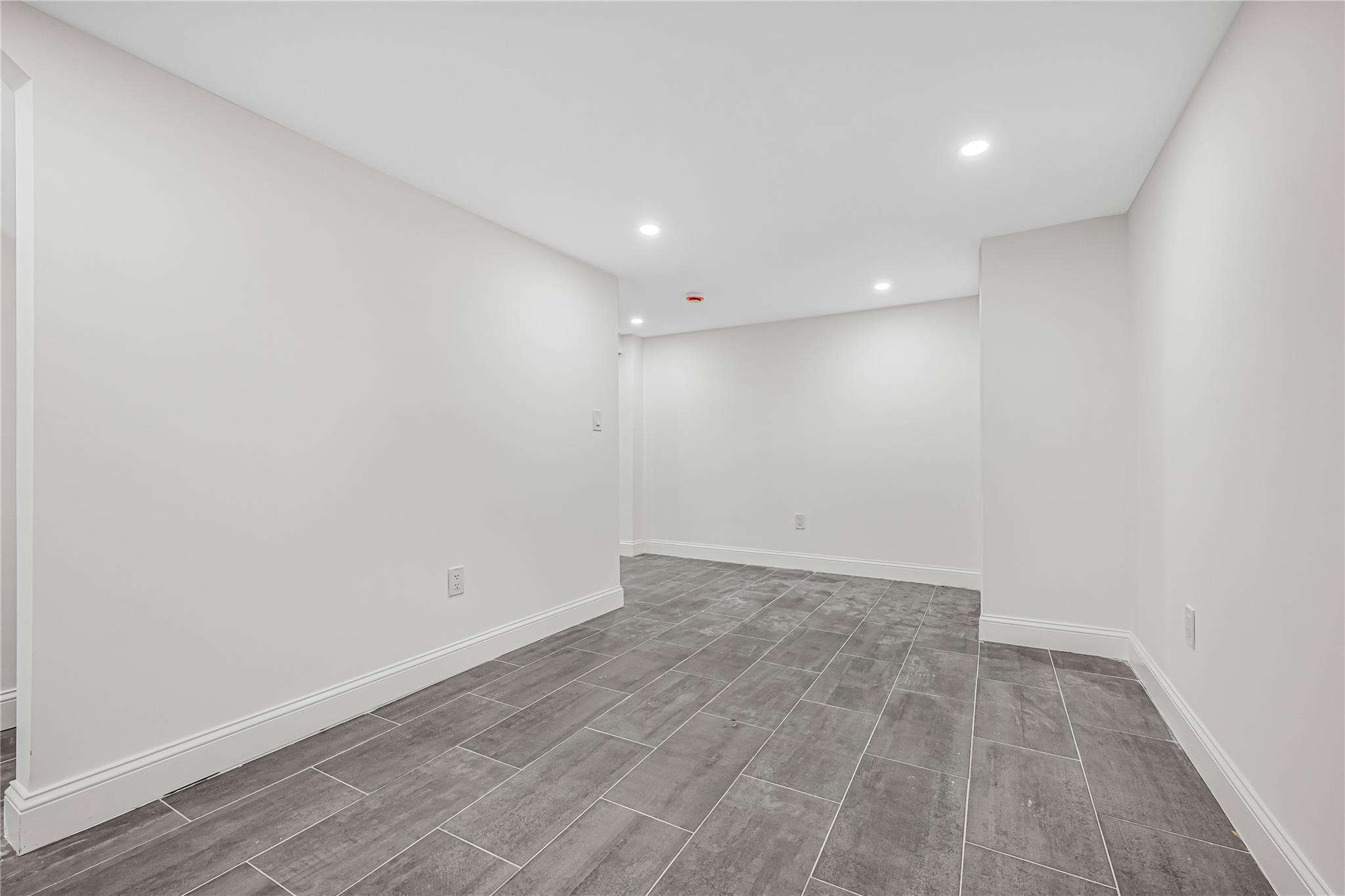 175 Dorchester Road, Garden City, New York image 20