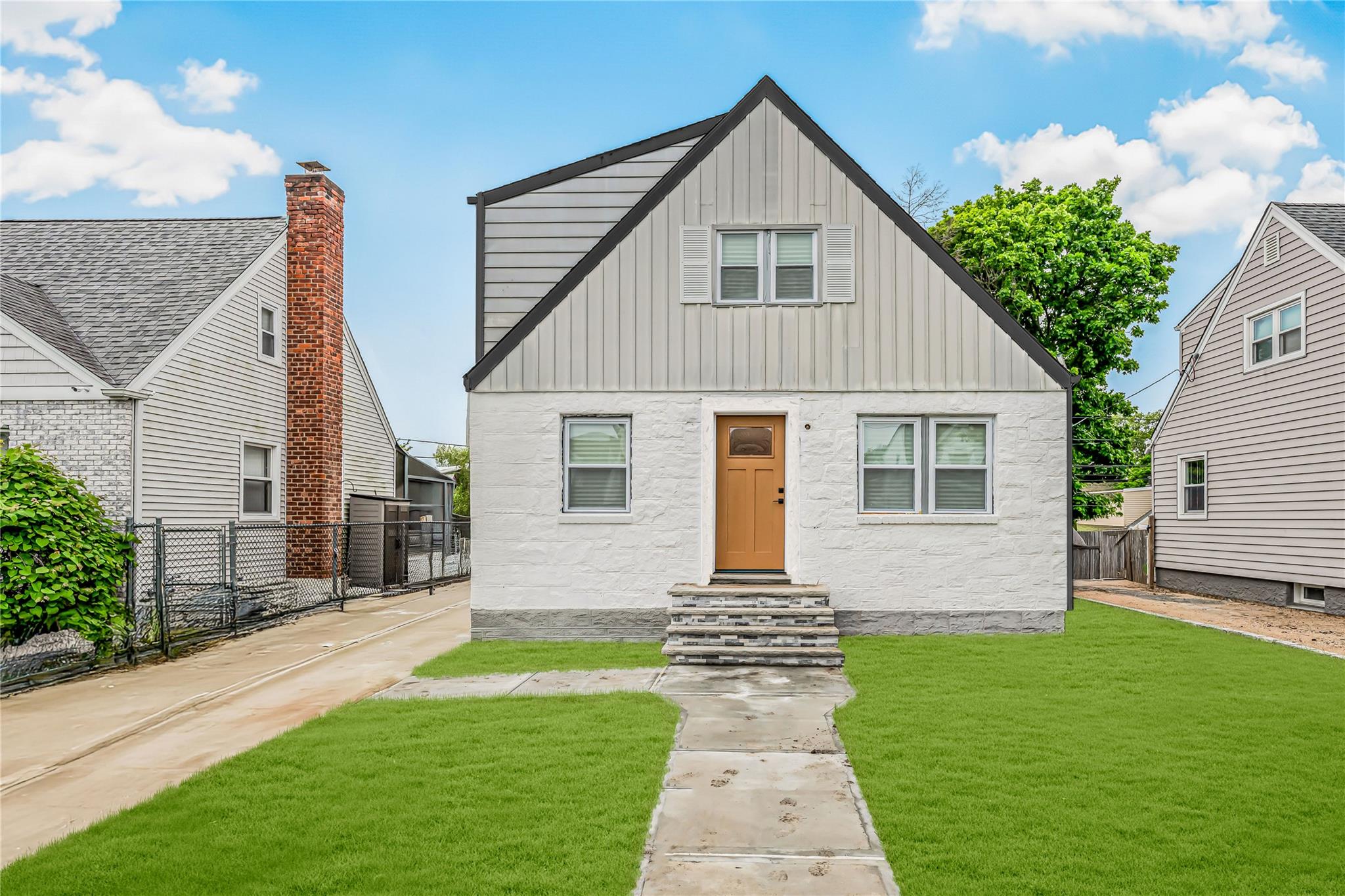 175 Dorchester Road, Garden City, New York image 1