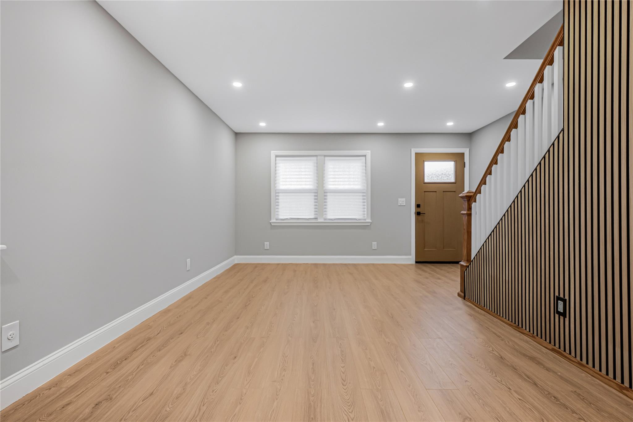 175 Dorchester Road, Garden City, New York image 2