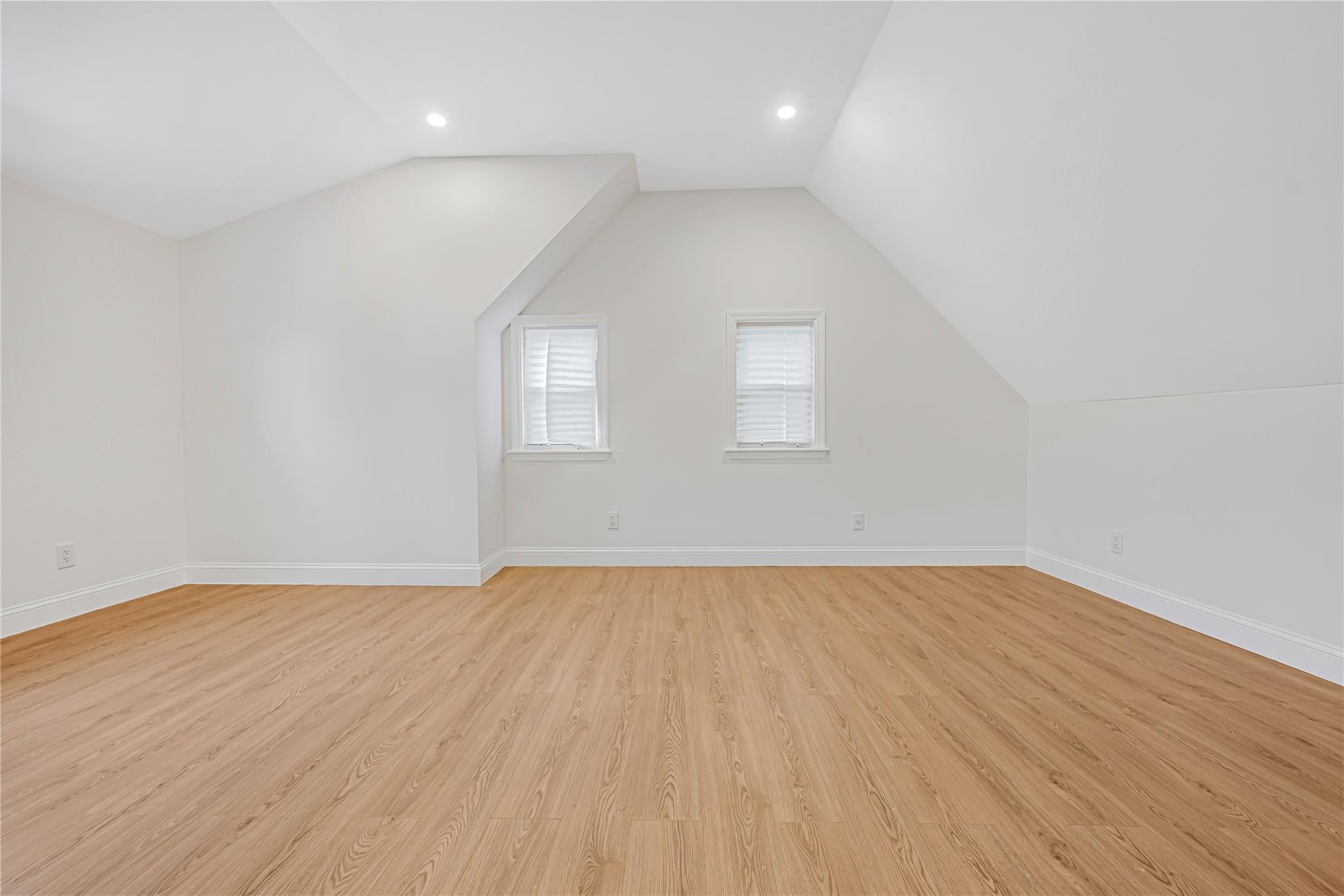 175 Dorchester Road, Garden City, New York image 15