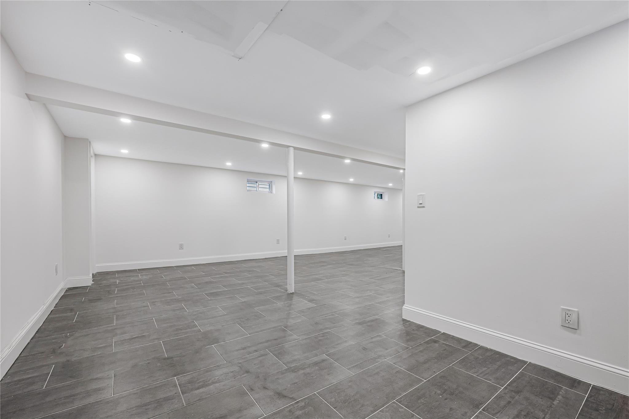 175 Dorchester Road, Garden City, New York image 25