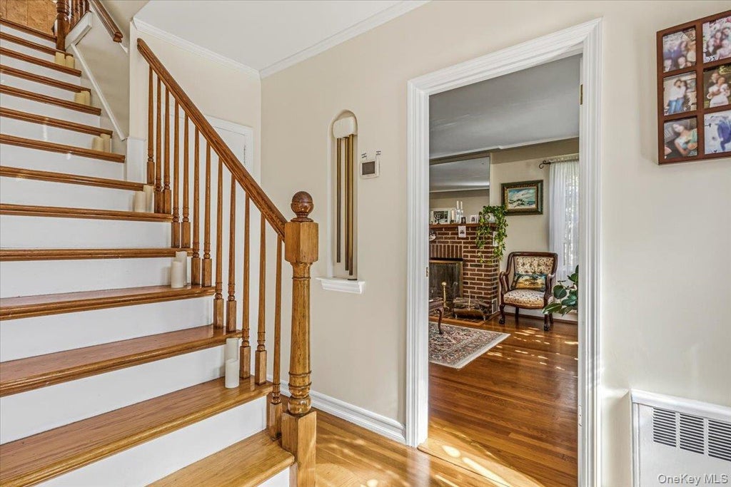 Photo of 6409 Catalpa Avenue, Ridgewood, NY 11385 (MLS # 1058820)