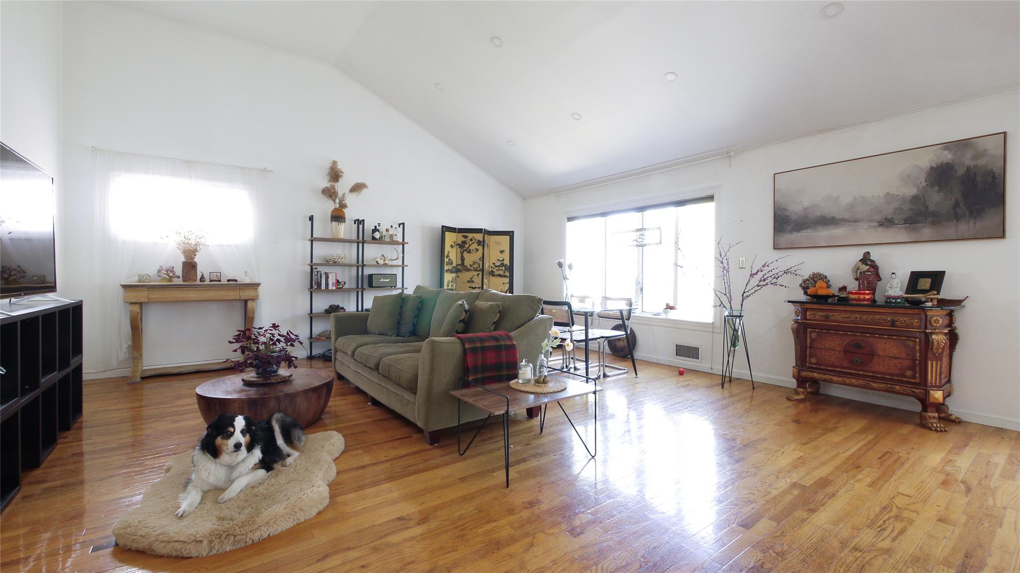 Property for Sale at 201st Street, Bayside, Queens, NY - Bedrooms: 4 
Bathrooms: 2 
Rooms: 8  - $1,380,000